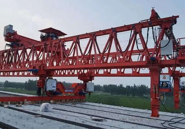 江西架橋機(jī)租賃價(jià)格，讓你輕松搭建橋梁